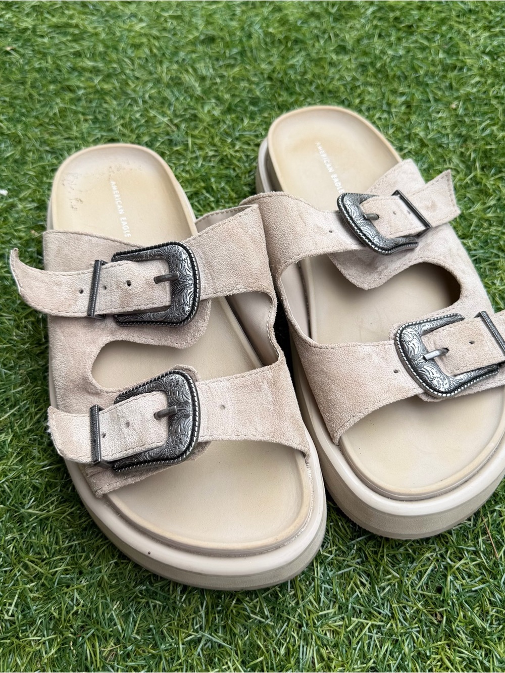 American eagle suede sandals
